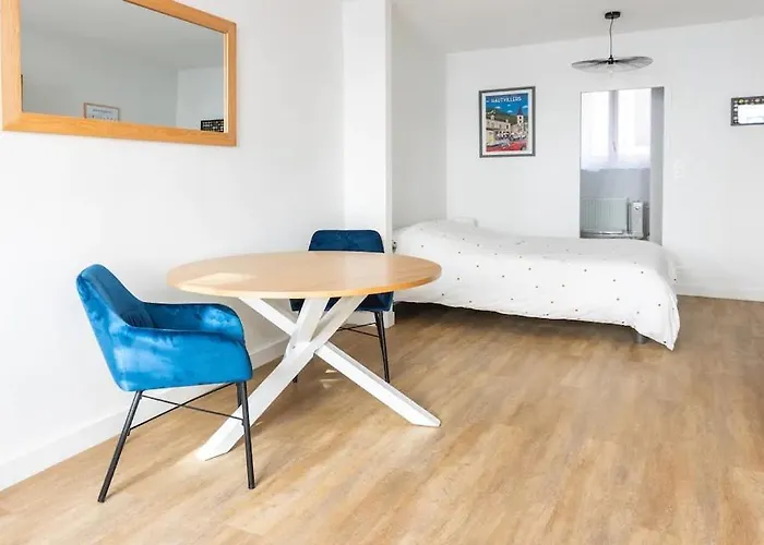 Cosy Pinot Meunier Au Coeur D'hautvillers * Hautvillers