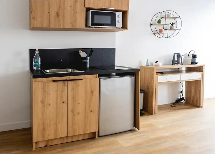 Cosy Pinot Meunier Au Coeur D'hautvillers Hautvillers